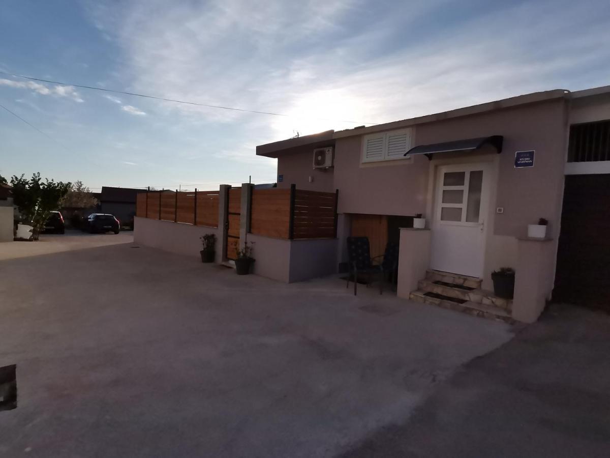 Pop Holiday House Zadar Bagian luar foto